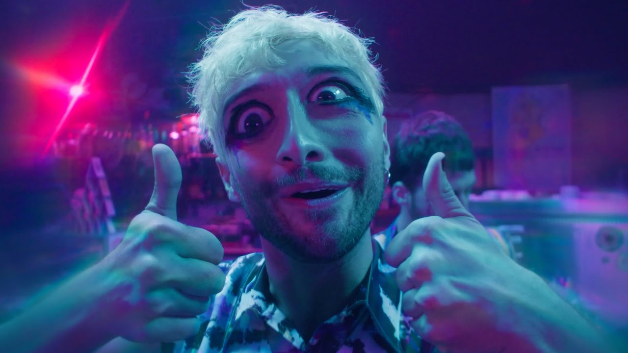 NICOL&Aacute;S CAGE (Videoclip Oficial) - Alan Sutton y las criaturitas de la ansiedad