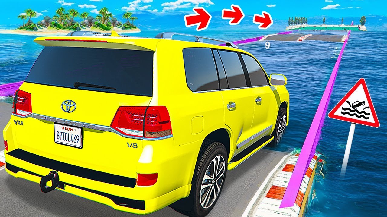 СМОЖЕТ ЛИ ГИГАНТСКИЙ TOYOTA LAND CRUISER ПРОЕХАТЬ ГЛУБОКУЮ ЯМУ С ВОДОЙ В ГТА 5! ЭКСПЕРИМЕНТЫ В GTA 5