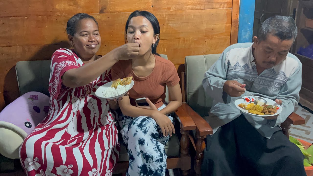 MENU SEDERHANA TAPI KEBERSAMAAN YANG SANGATLAH ISTIMEWA NGGER MASIO BAR TUKARAN BAR YO BAR🤗❤️