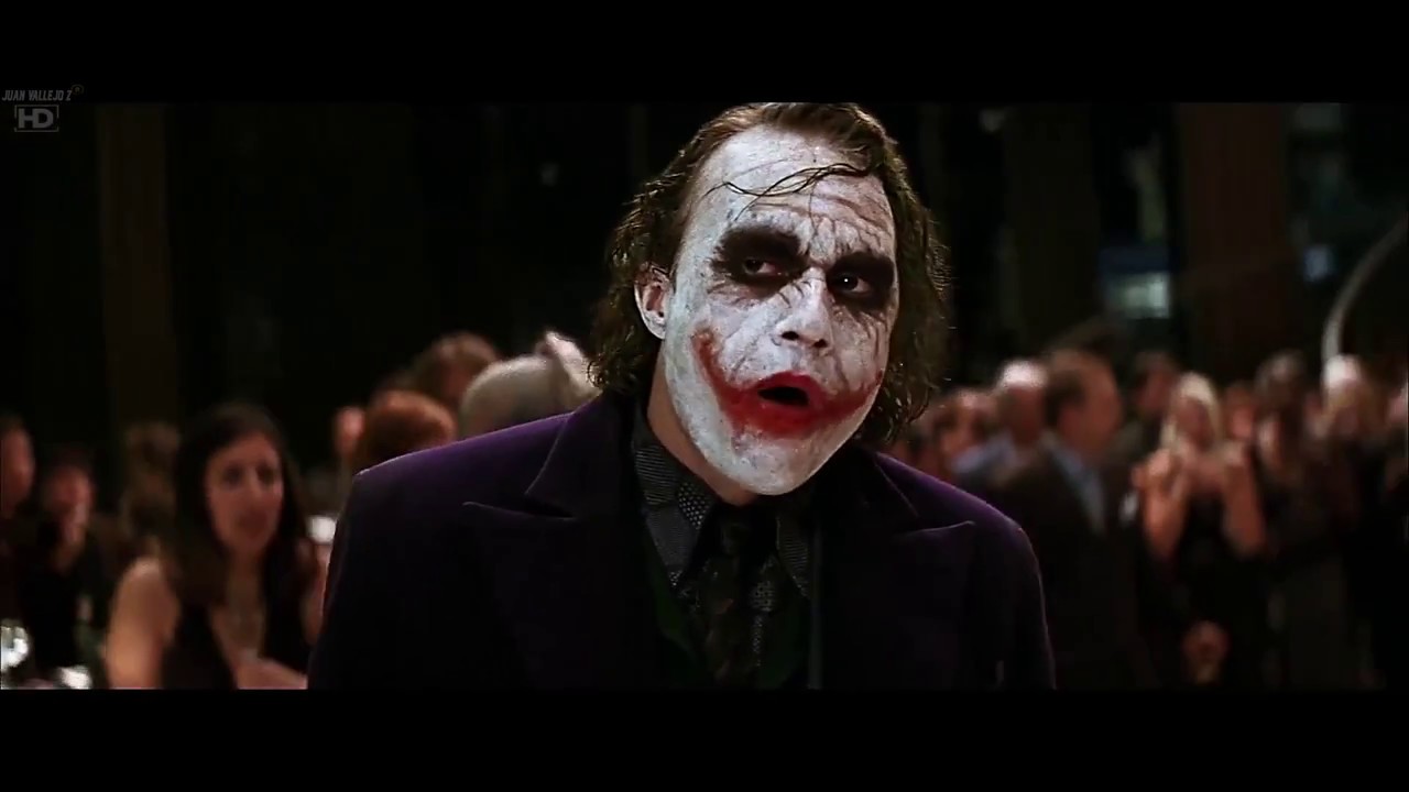 Joker Irrumpe en La Fiesta | Espa&ntilde;ol Latino HD | El  Caballero Oscuro (2008)