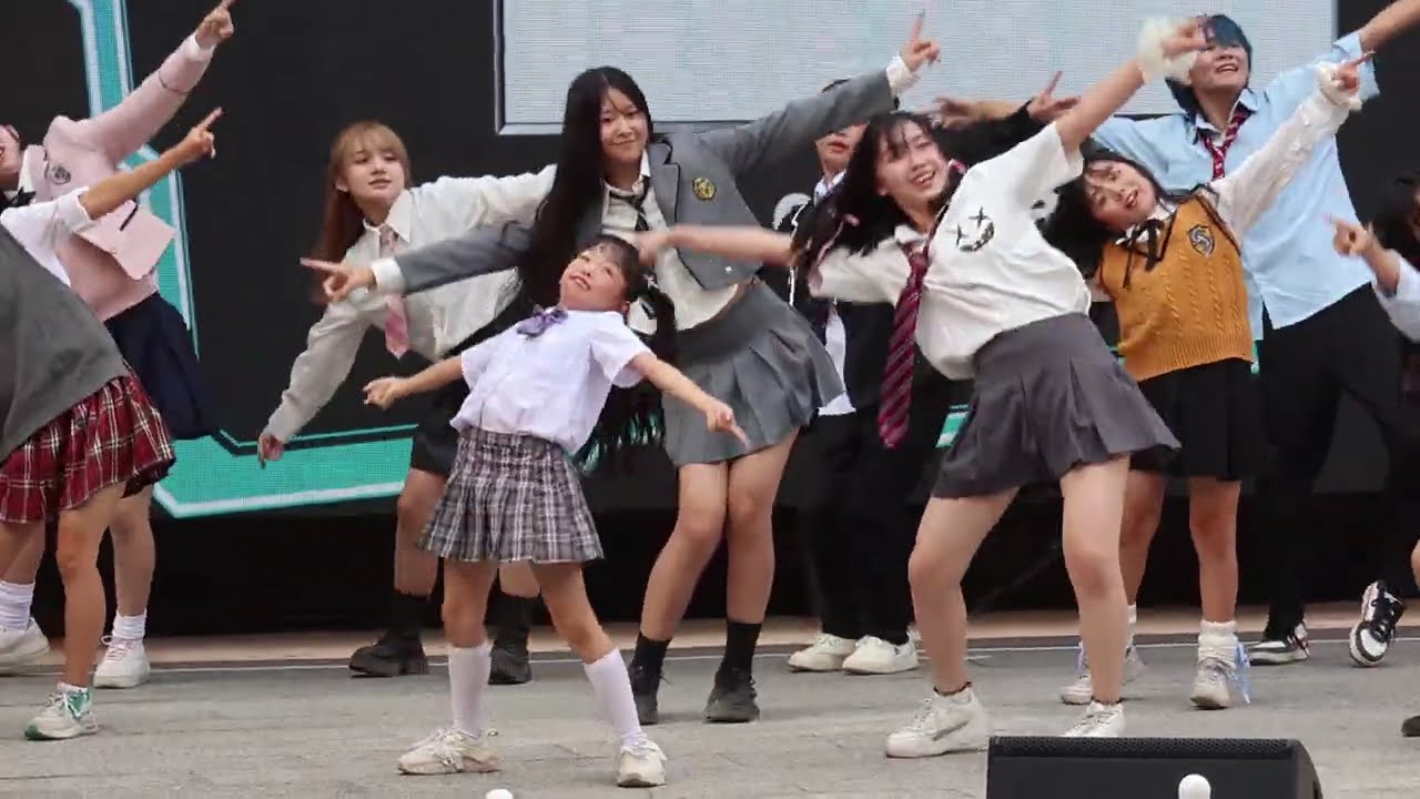 再アップ　リク　おススメの制服でダンス