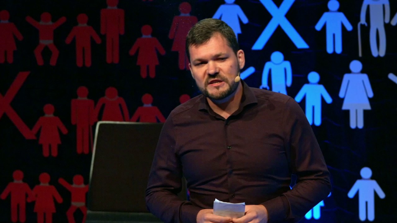 Jak změnit svět? Vyberte si jednu věc, na tu se zaměřte | Martin Balcar | TEDxPrague