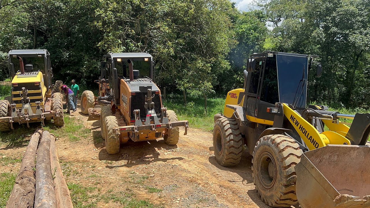 2 PATROL e uma PÁ Carregadeira puxando tora/motor grader/