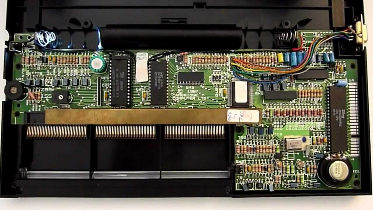 Sinclair's Cambridge Z88 notepad computer 1987