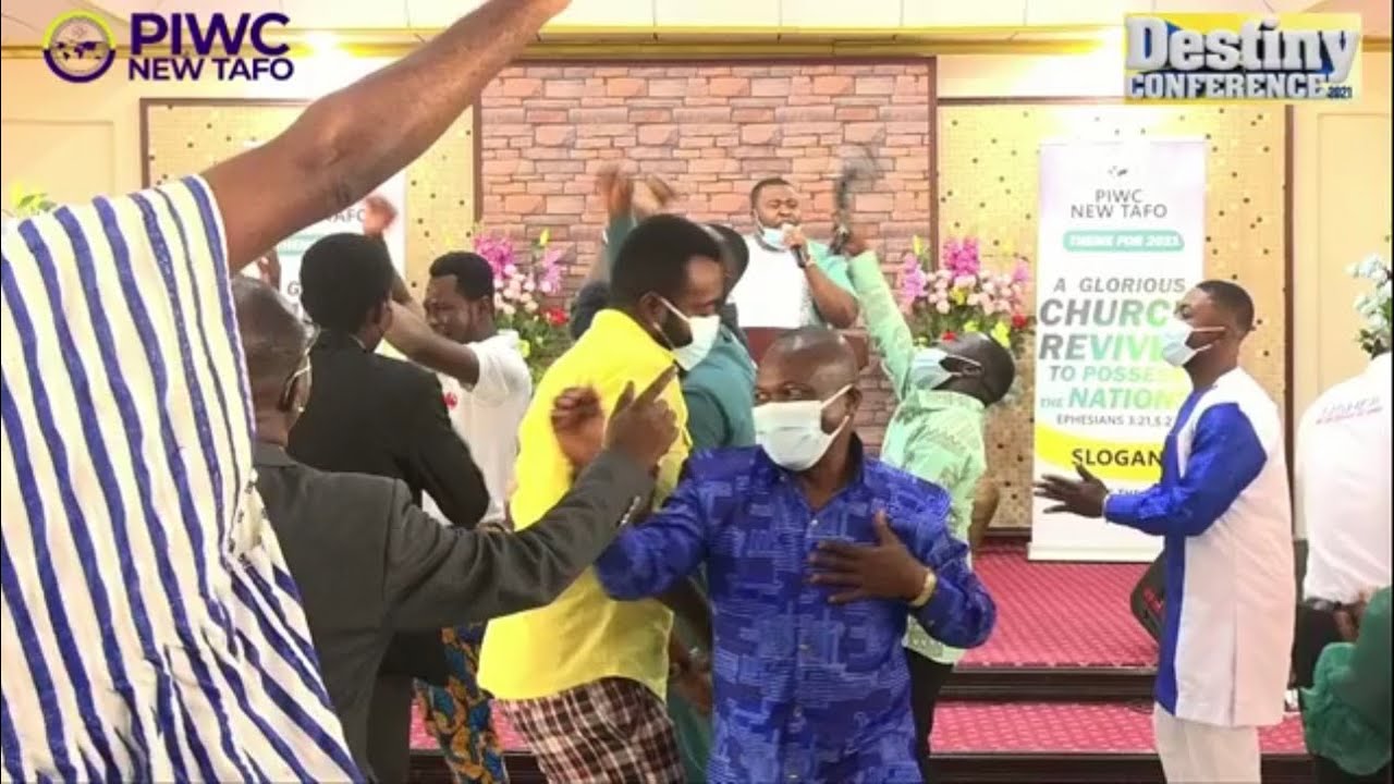 Elder Patrick Amoako’s Hot Pentecostal Praise🔥 at PIWC, New Tafo