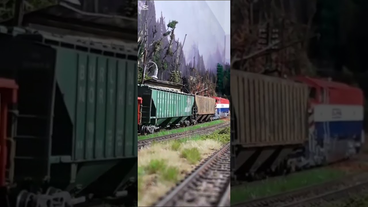 Dash 8-40 CM  BC rail in action  HO scale rapido trains