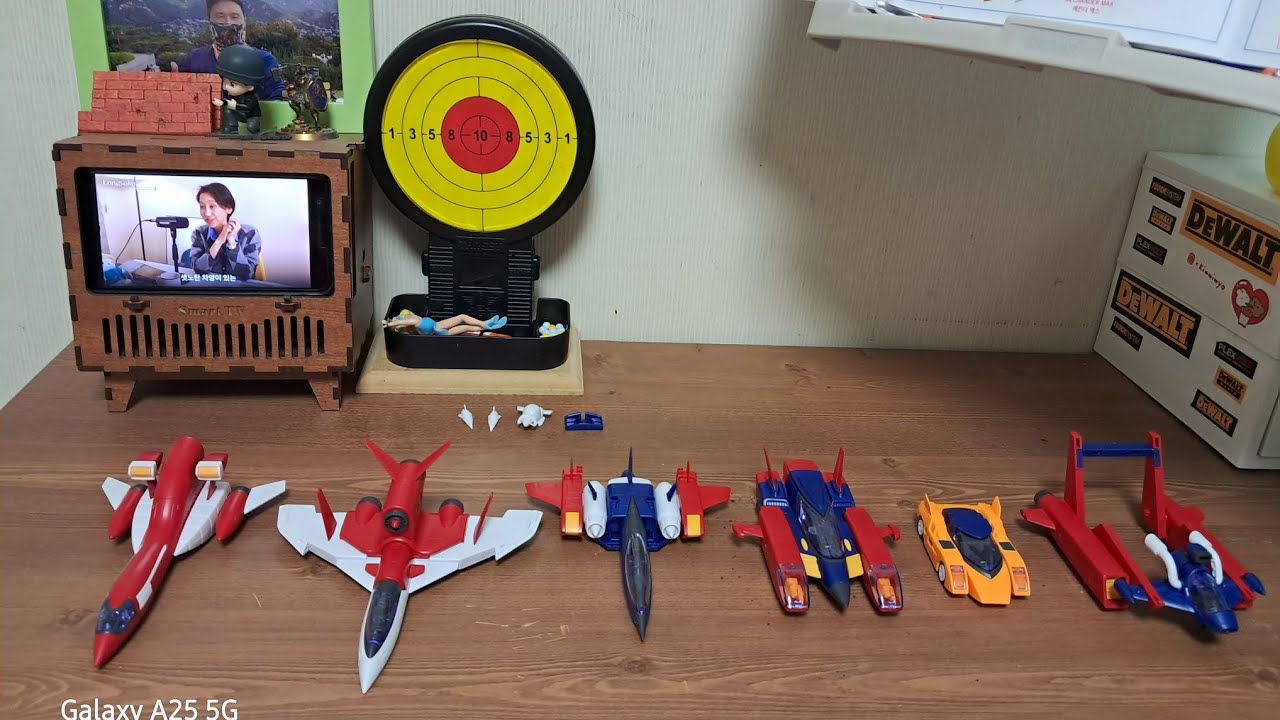 ACADEMY MECHANDER ROBO 