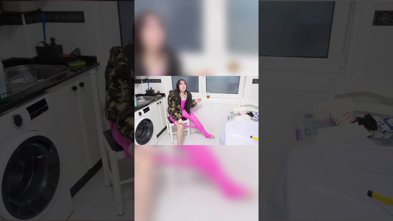 Yuri got in a body cast for fun #cast #bodycast #fiberglasscast #hipspica #spicacast