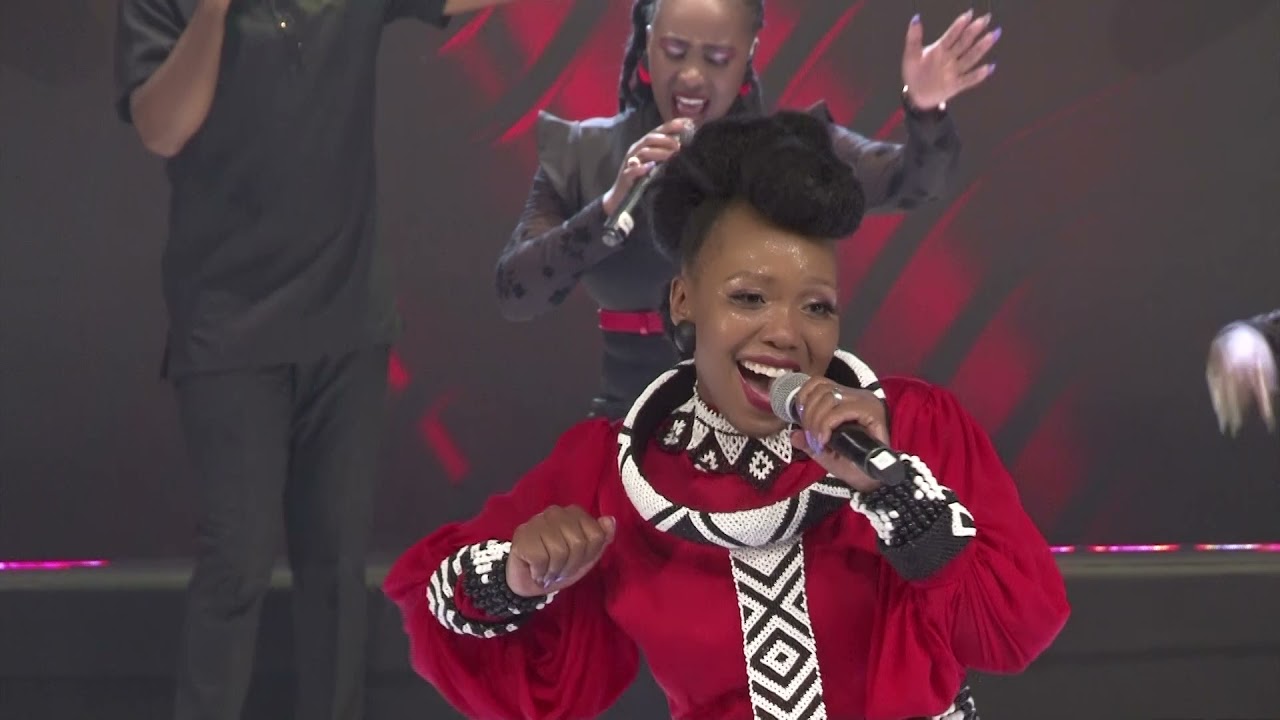 Lindiwe Mnisi - Akozeli (Live at Springs Theatre)