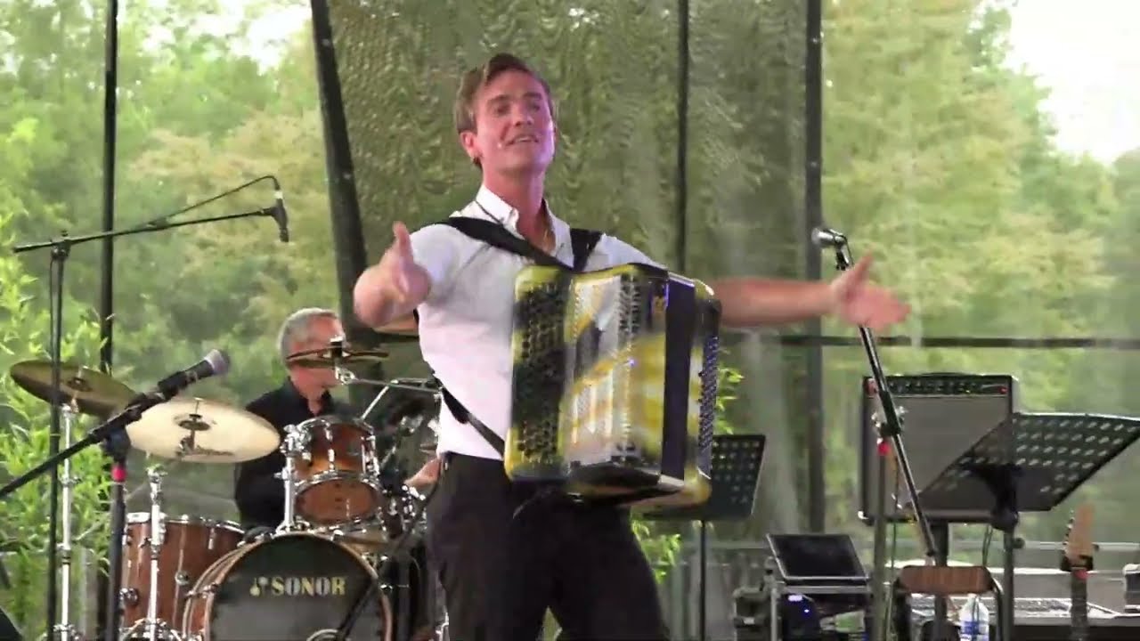 Emmanuel ROLLAND Voulême août 2024 Magic in the air