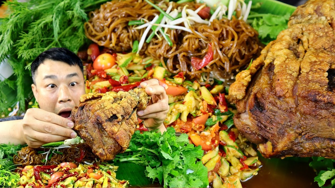 ขาหมูเยอรมัน กินกับ ตำแตง เผ็ดๆ แกล้มด้วยผัดซีอี๋ว คึขนาด -3/3/2021-