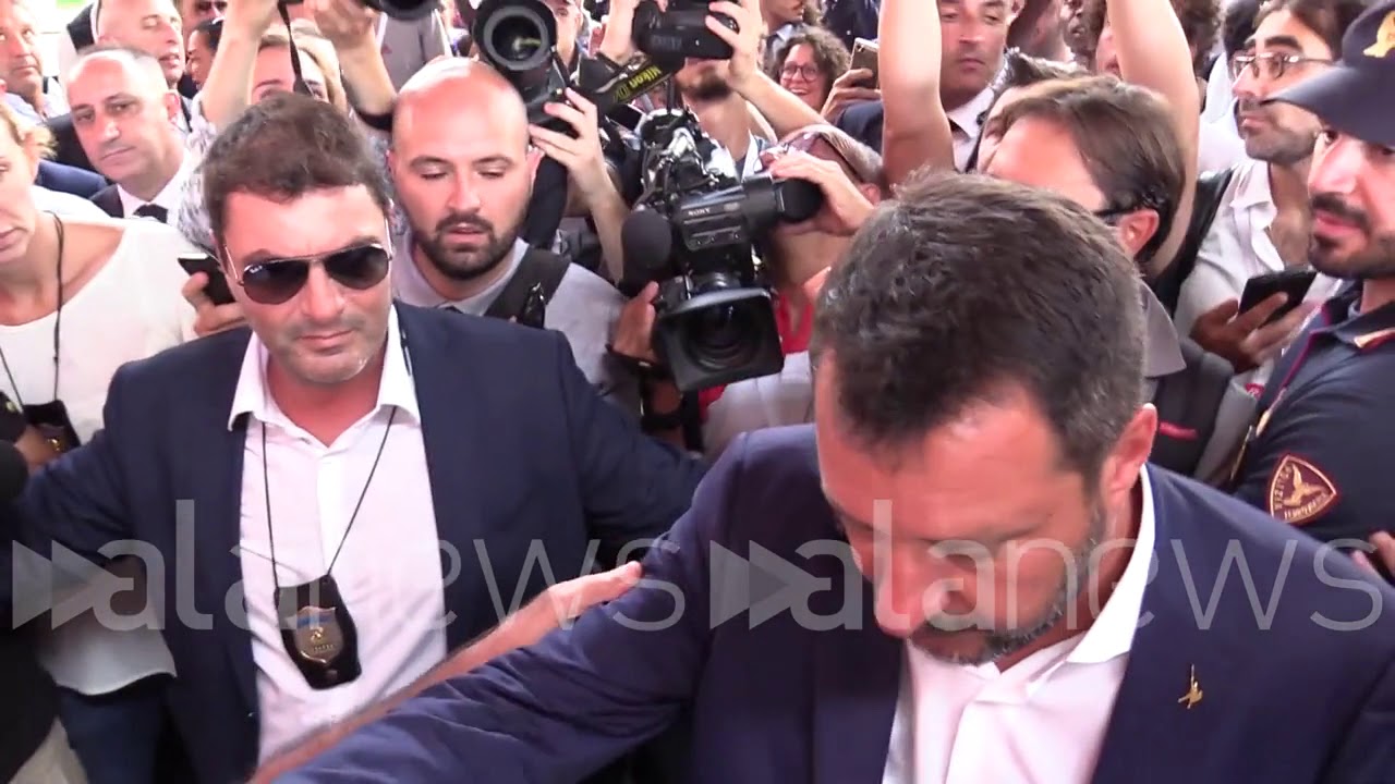 Lega-Russia, Salvini non risponde alle domande su Savoini