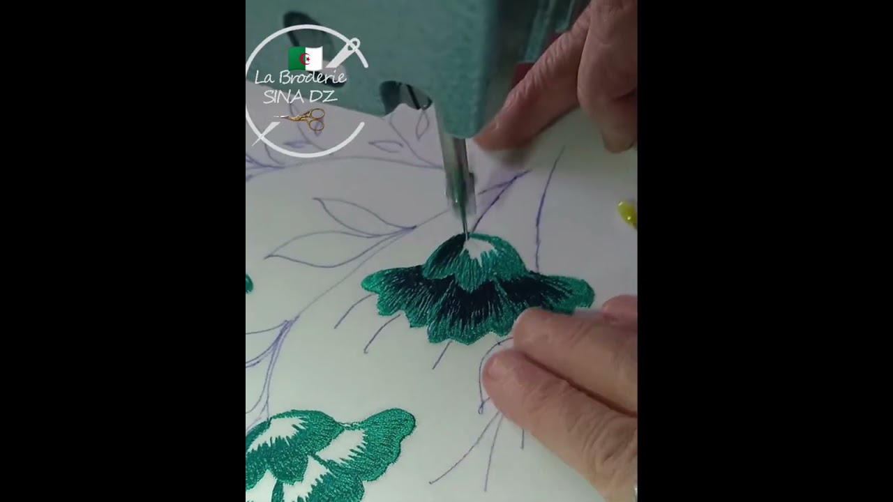 هدي رشمة خدمتها على المباشر في التكتوك   و الشرح بصوت المكينة فرجة ممتعة 🇩🇿🇩🇿🇩🇿