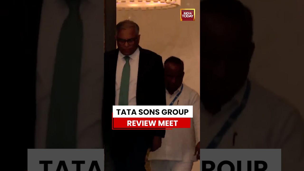 Tata Sons Group Review Meet | Chandrasekaran Leaves Bombay House After Key Business Meeting