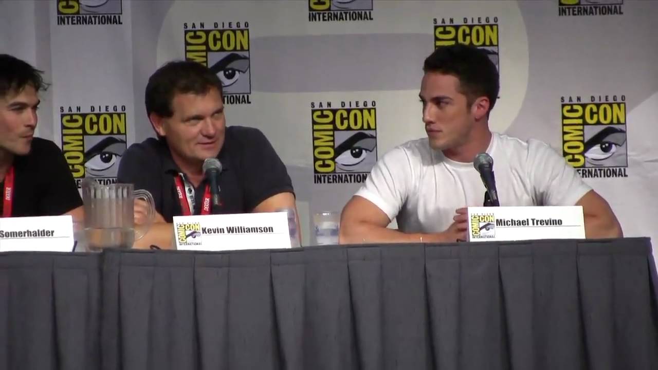 Vampire Diaries Comic-Con 2010 Panel, Part 1