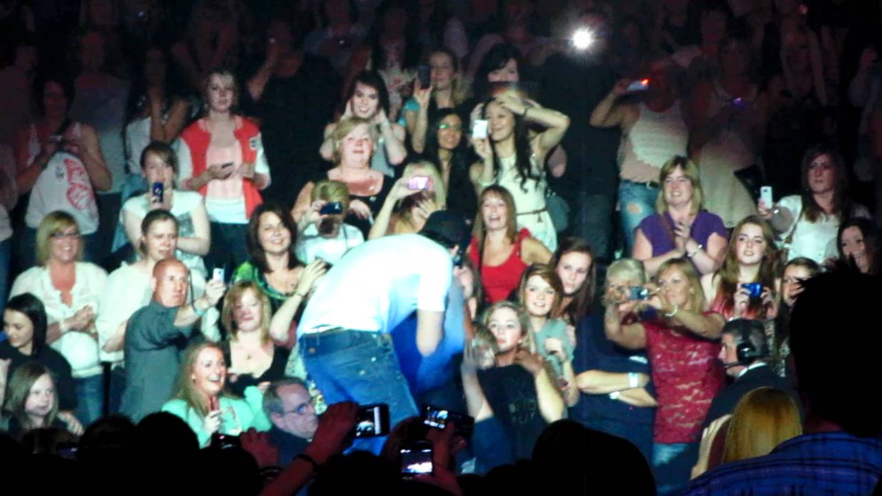 Enrique Iglesias HERO live @ glasgow