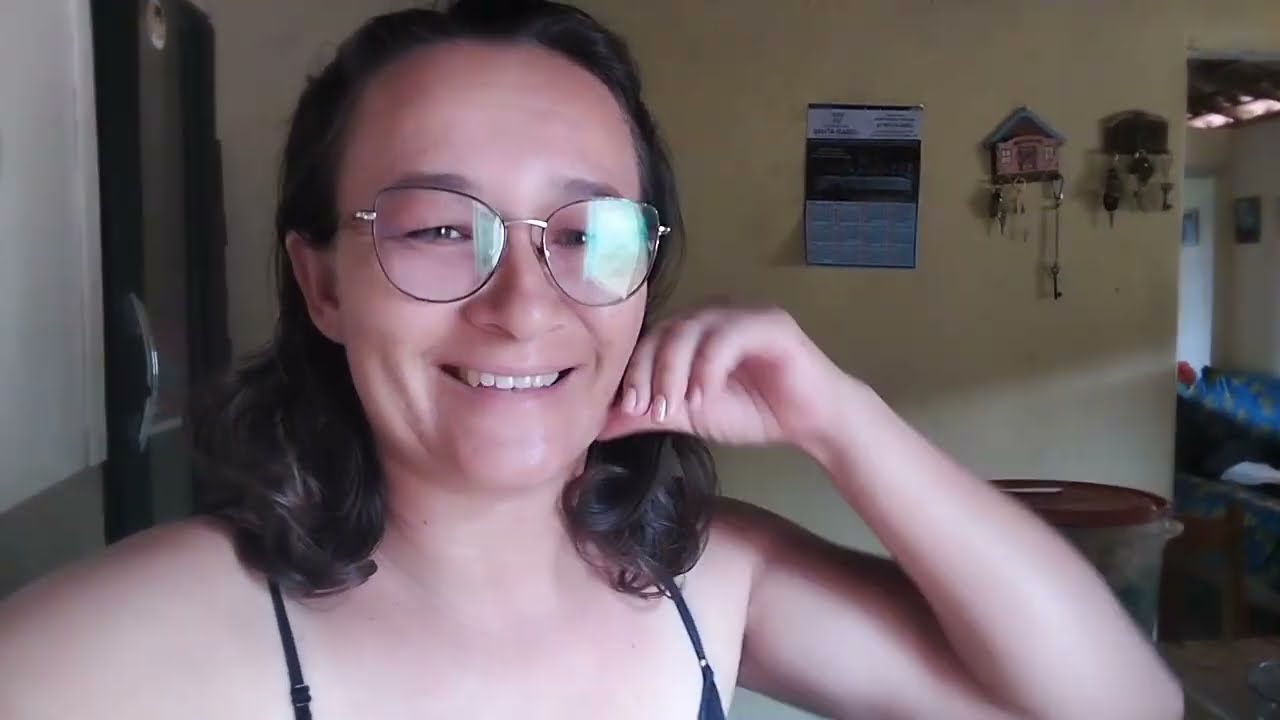 UMA MINE CACADA DE CASTANHA + DOIS LINDO TRABALHO DA NOSSA MÃE 
