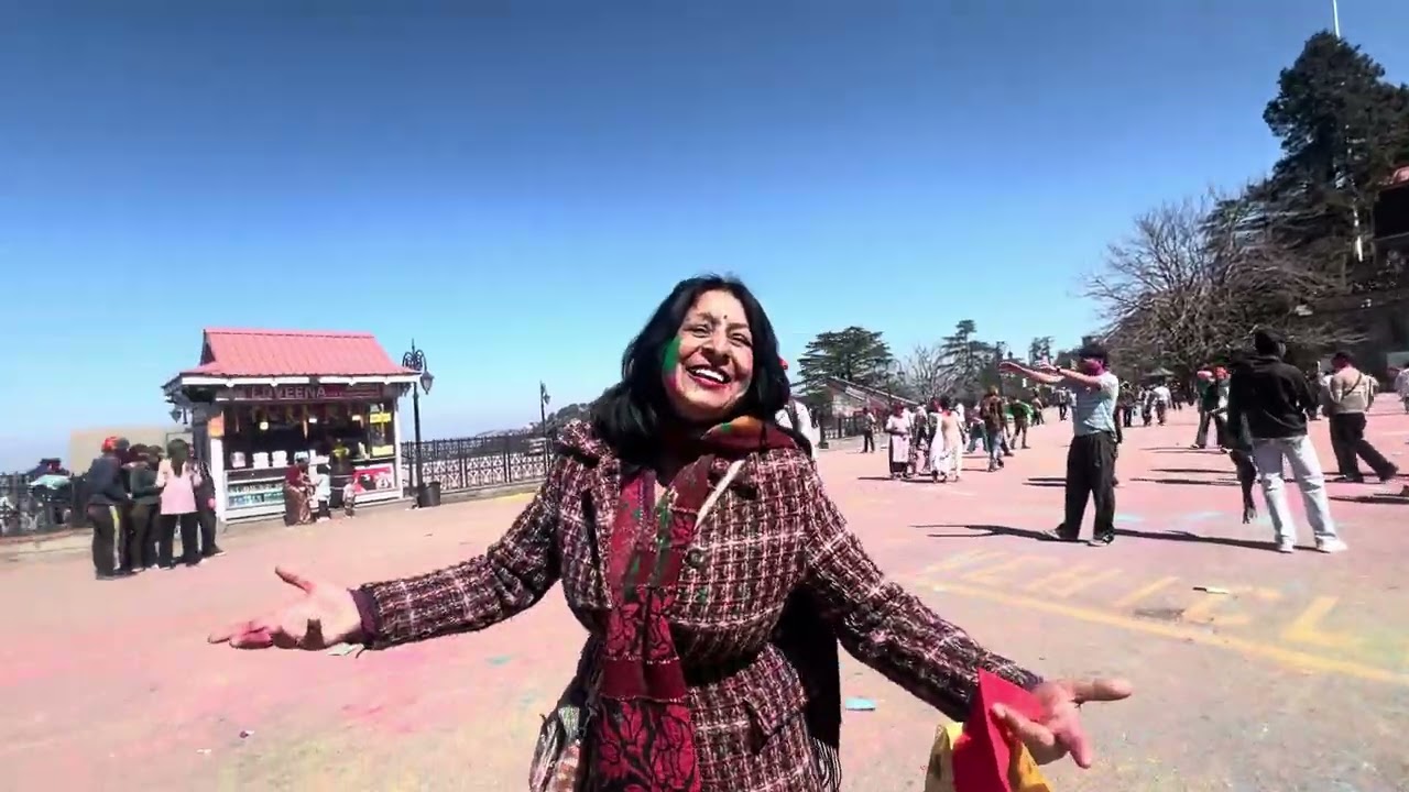Locals & tourists from India & abroad thronged the ‘Queen of Hills’ to celebrate Holi fest 4/3/26
