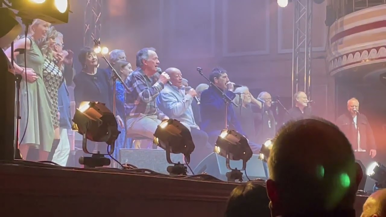 AUF WIEDERSEHEN PET CAST THATS LIVIN ALRIGHT