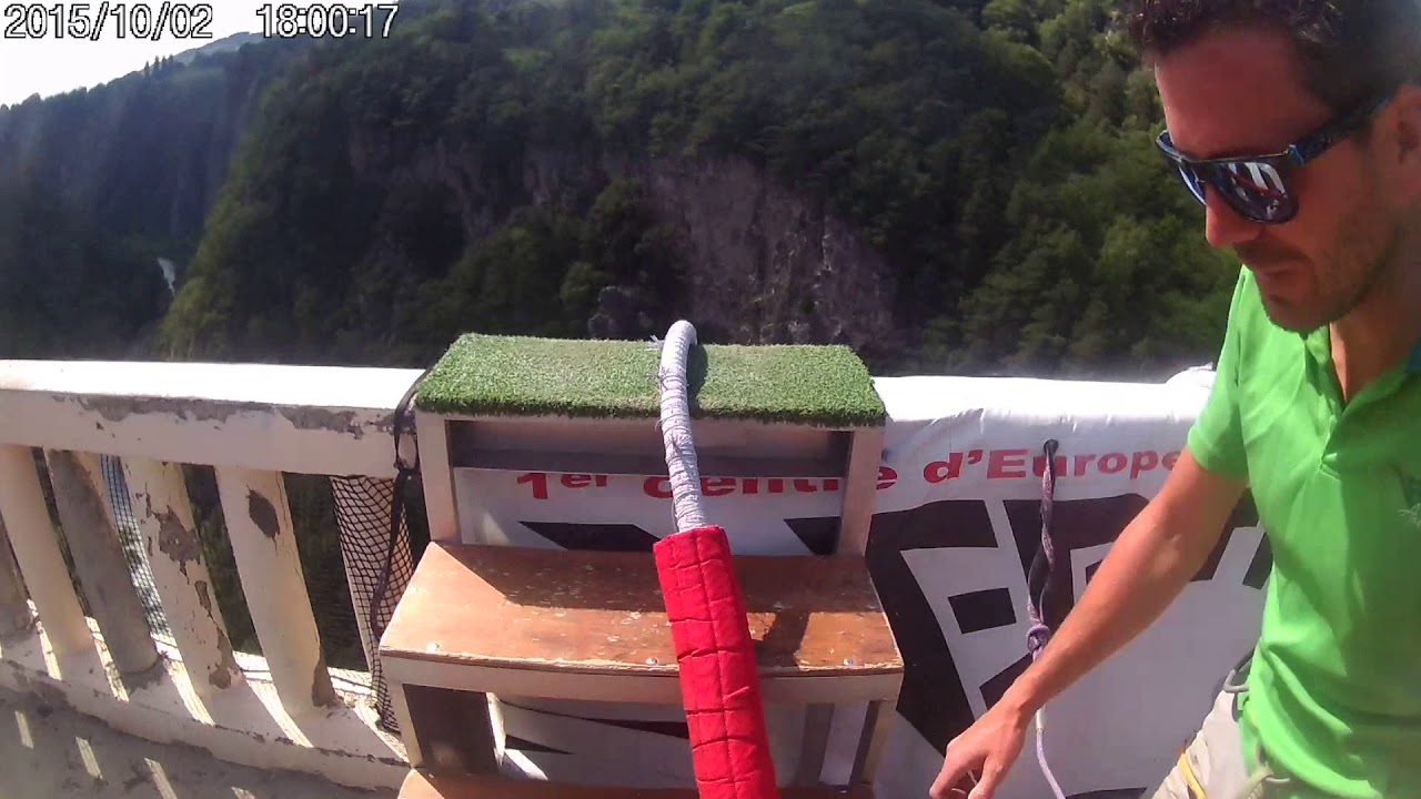 Saut à l'élastique pont de Ponsonnas (103 mètres) go pro