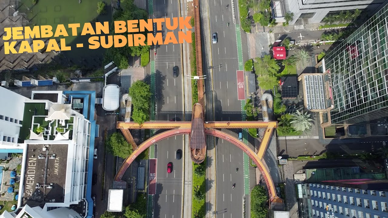 JPO PINISI SUDIRMAN - JAKSEL // SPOT FOTO GEN Z.