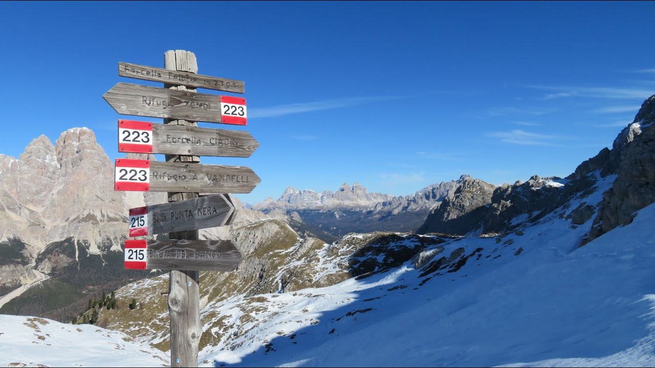 RIFUGI CAPANNA TONDI - FALORIA anello dal Passo Tre Croci