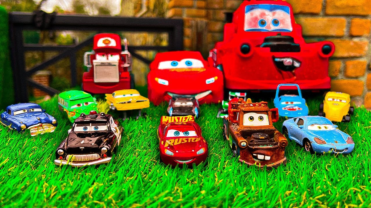 Disney Pixar Cars toys Review | Lightning McQueen, Finn McMissile, Mack, Doc Hudson,Cruz Ramirez