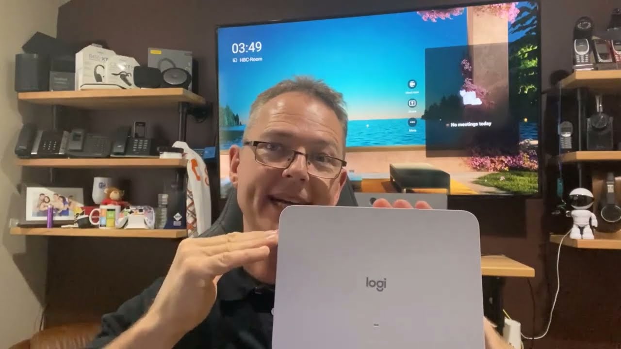 Get a RoomMate - Microsoft Teams Room system by Logitech