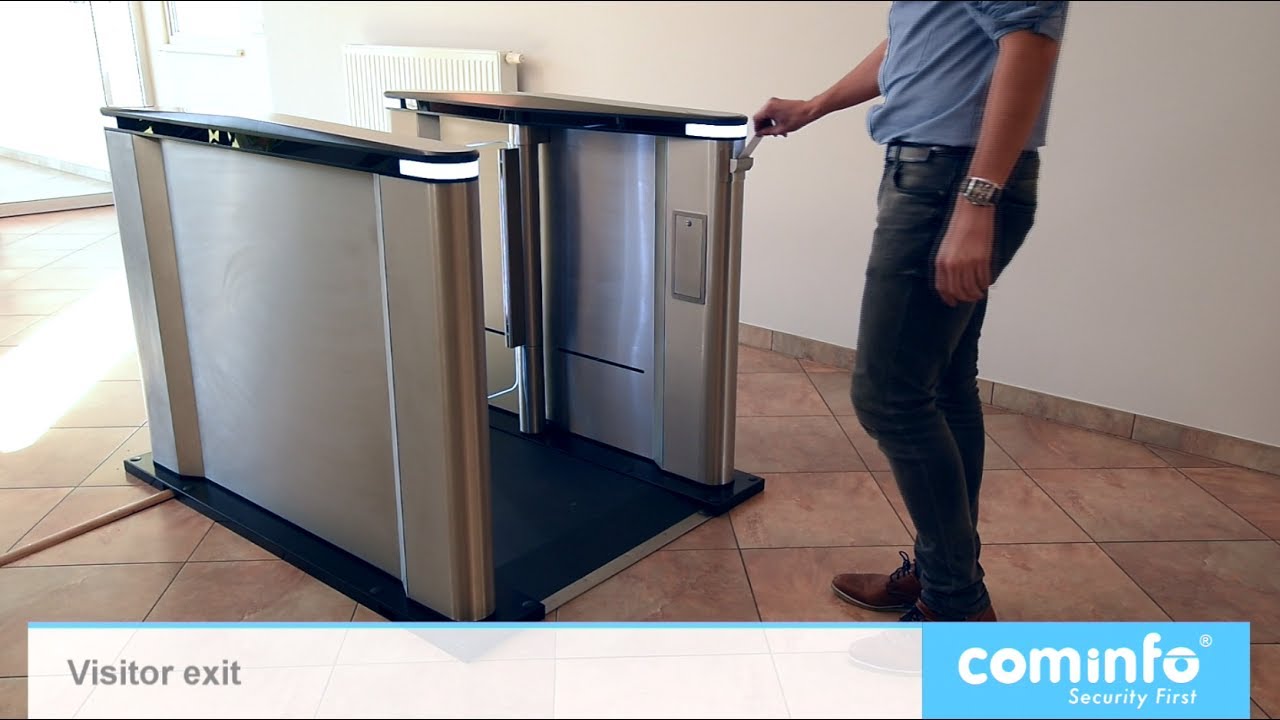 The speed gate EasyGate Elite with card collector