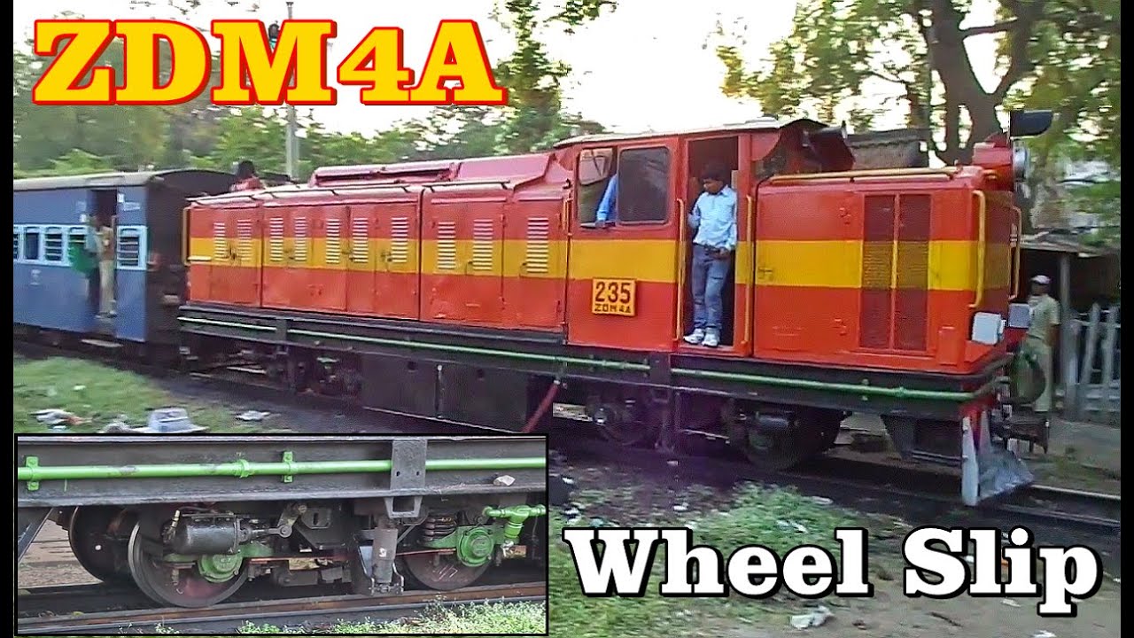 Wheel Slipping of ZDM4A while pushing the Rake of Passenger Train into platform | Nagpur Junction
