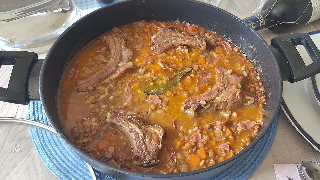 LENTEJAS guisadas con COSTILLAS y ARROZ