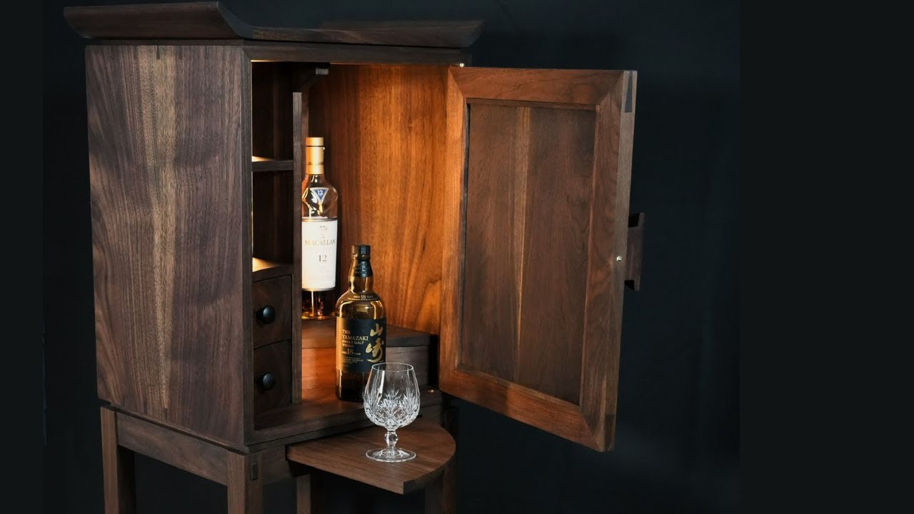 mastering the art of Woodworking A Liquor Cabinet