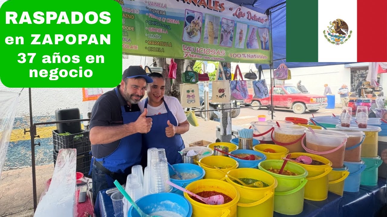 Вкуснейшие Raspados в Сапопане, 37 лет на рынке! Строганый лёд в Мексике, настоящие фрукты!