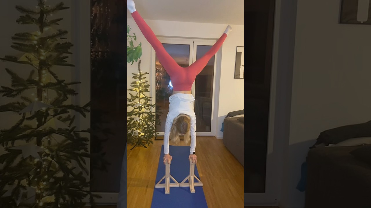 Happy December 1st!! #gymnasics #turnen #christmas #handstandpractice #handstandcanes #handstand