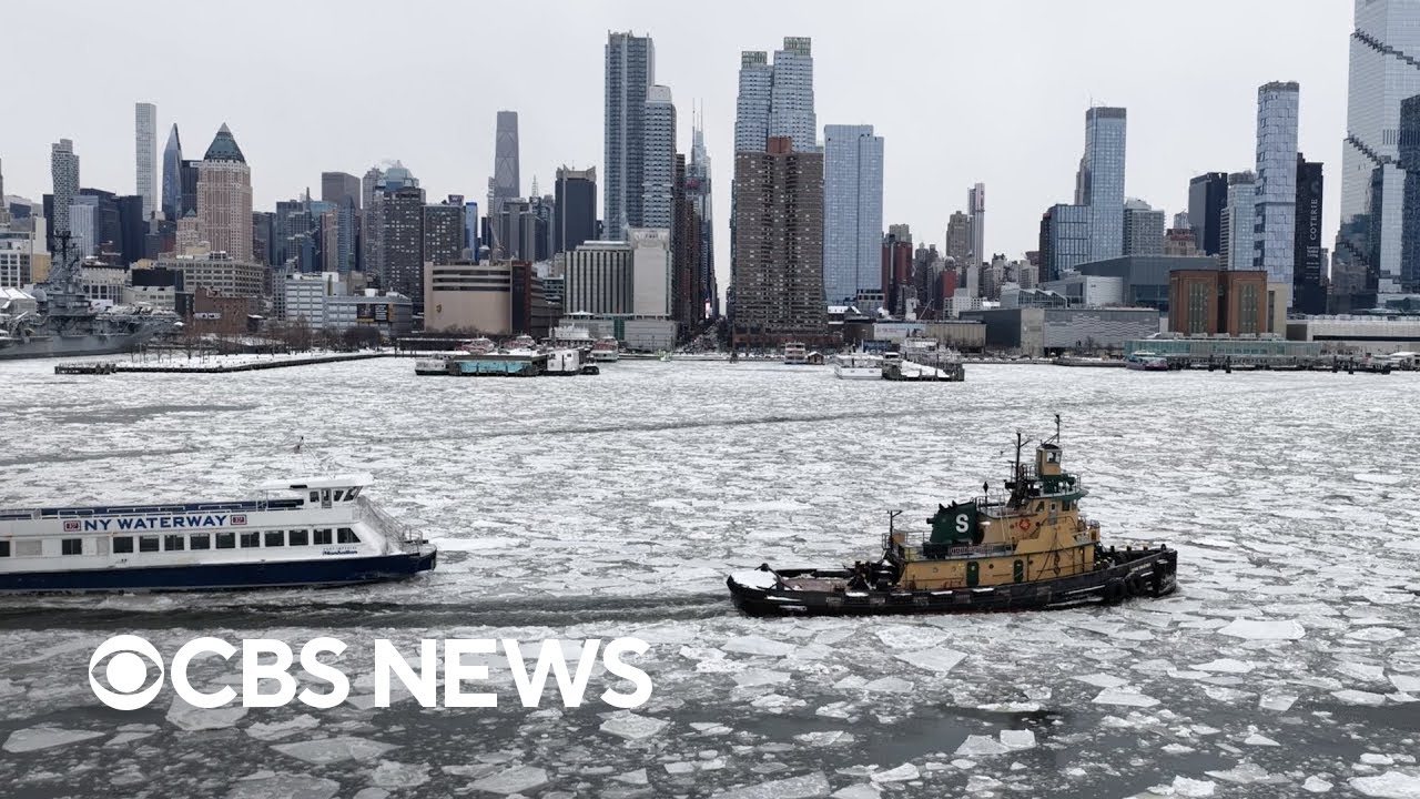 Major winter storm leaves Hudson River covered in ice