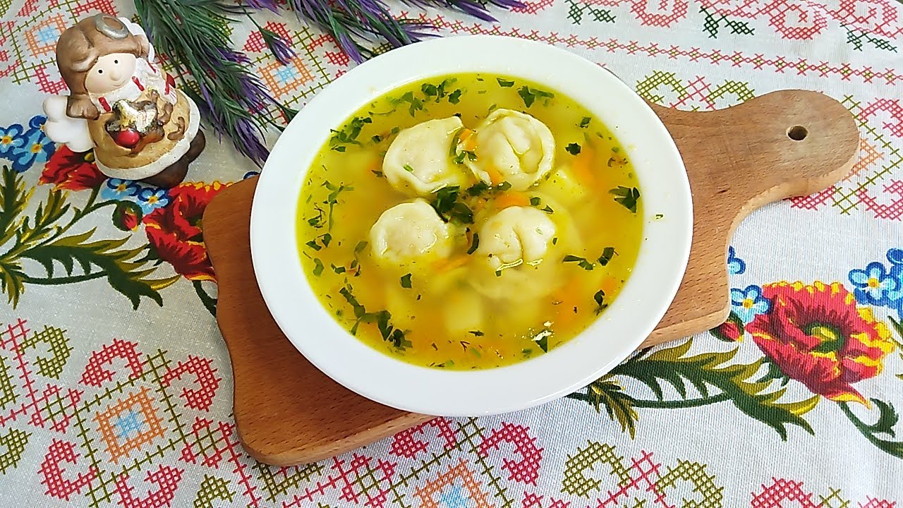 Український суп з пельменями (Ukrainian soup with dumplings)