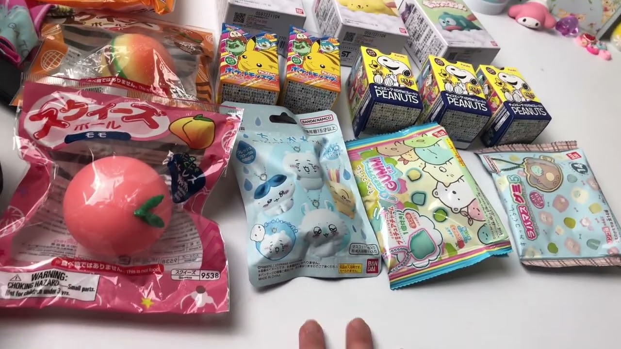 UNBOXING SURPRISE EGGS. SOFT SQUEEZY TOYS AND MY MELODY