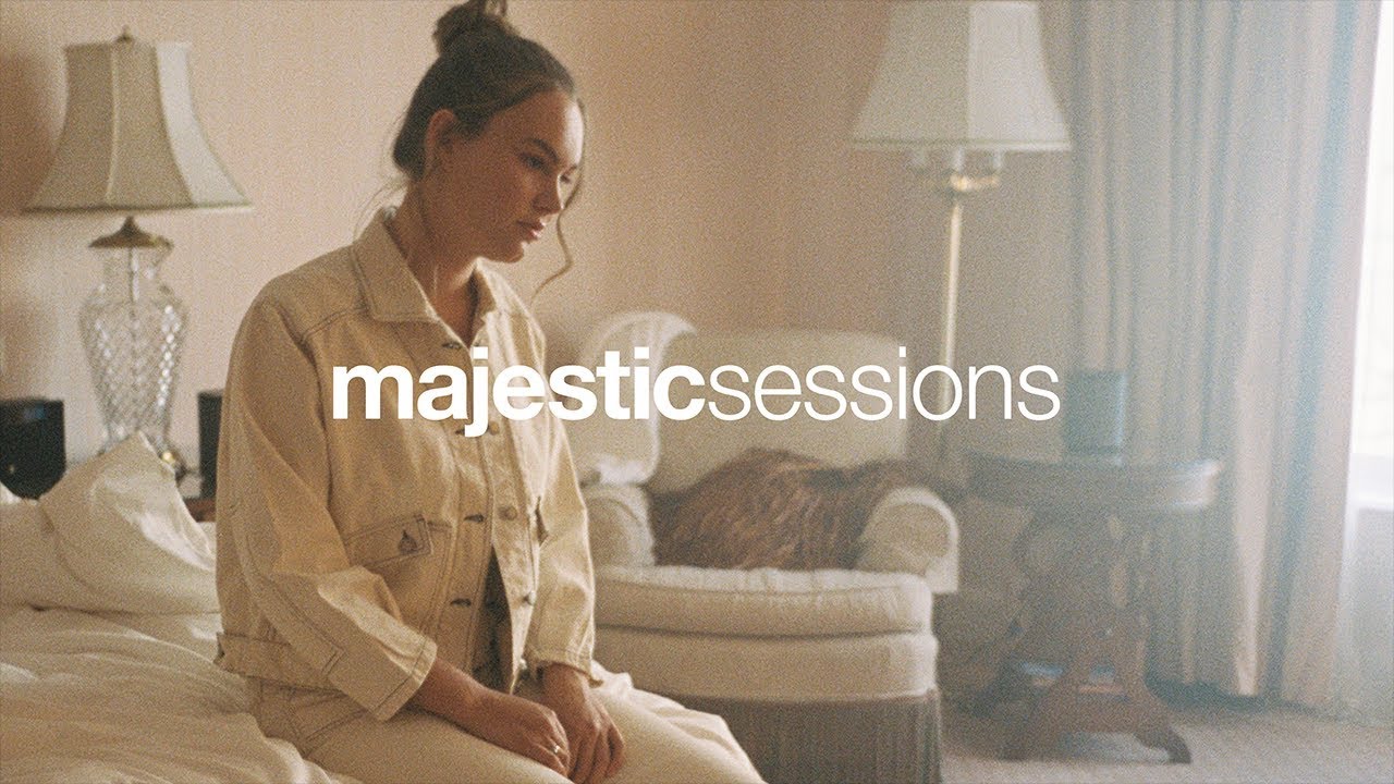 MOLI - Comfortable | Majestic Sessions