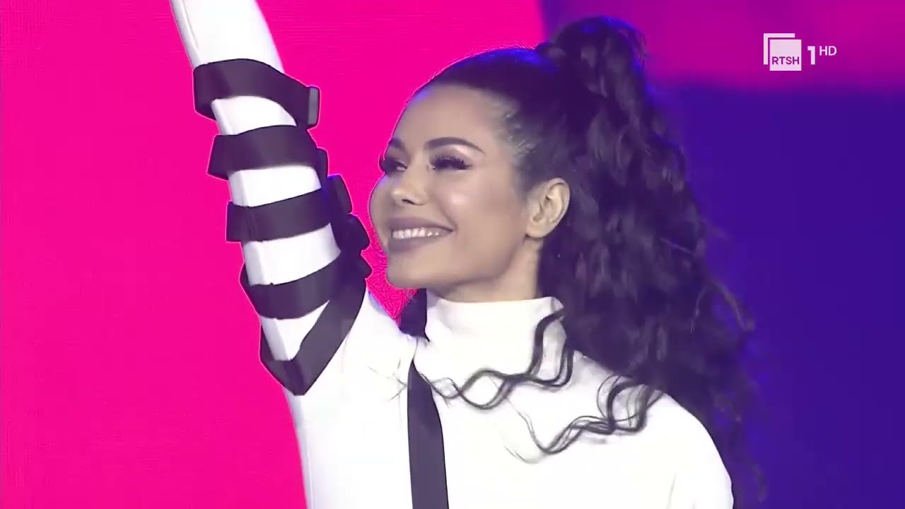 Soni Malaj- Do vij (Festivali i 57-të i Këngës në RTSH)