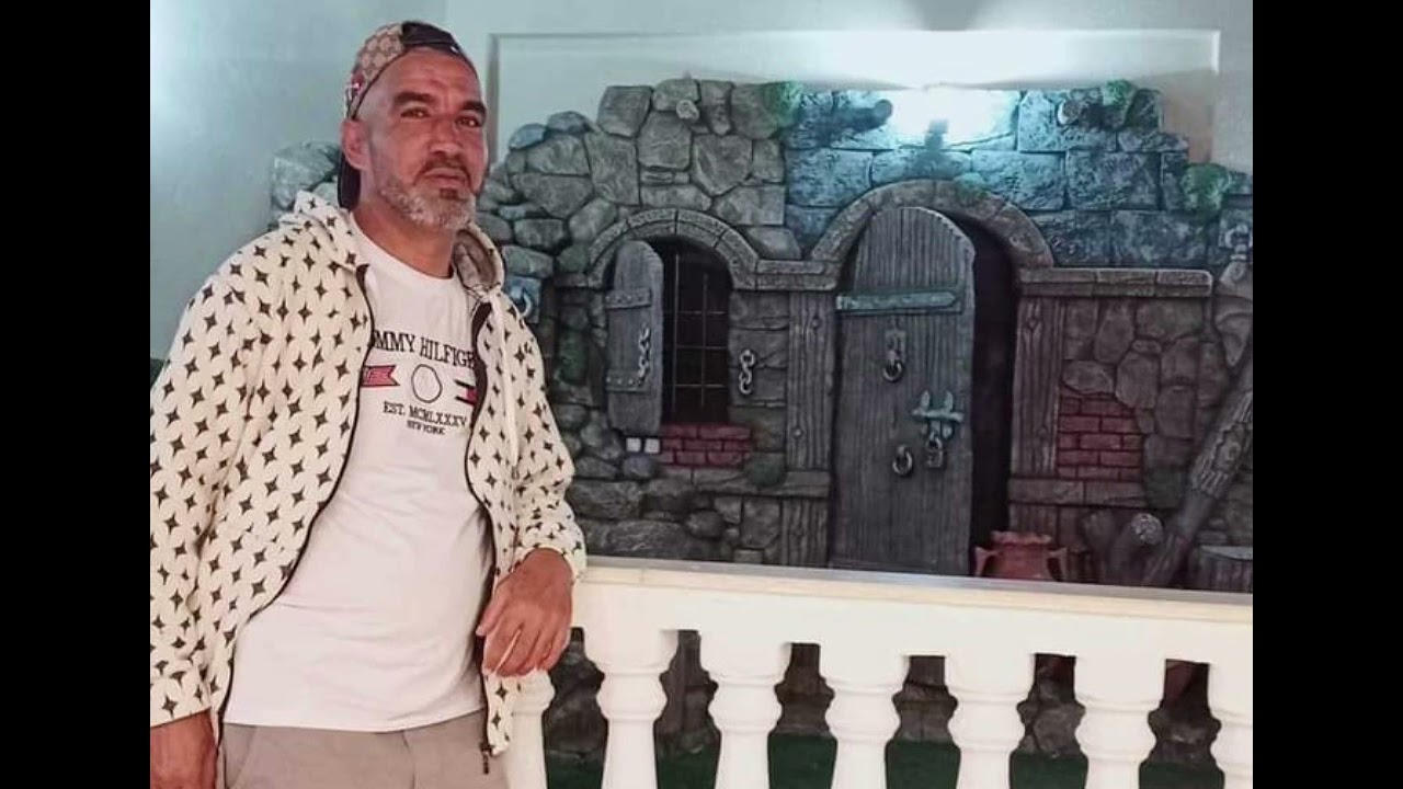 Chikh lakhdar sonbol ray rai oroubi الشيخ لخضر سنبل اذا عيتو بيا فزاوية خلوني بروالي قوووووة 😍