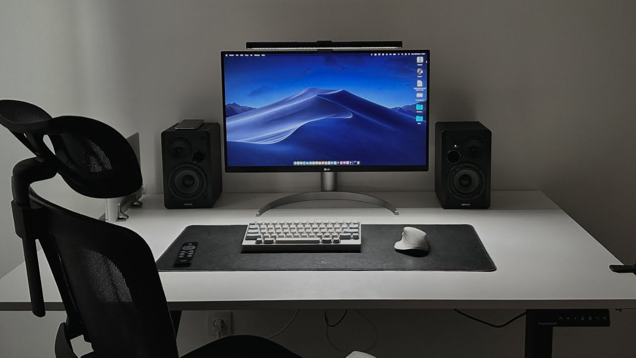 My Simple Productive Desk Setup for 2023