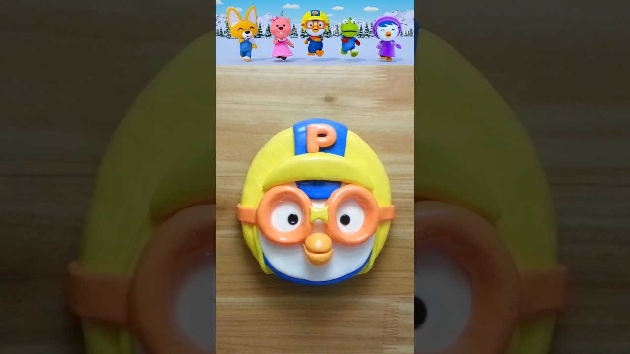 Изготовление гигантского Пороро из глины.