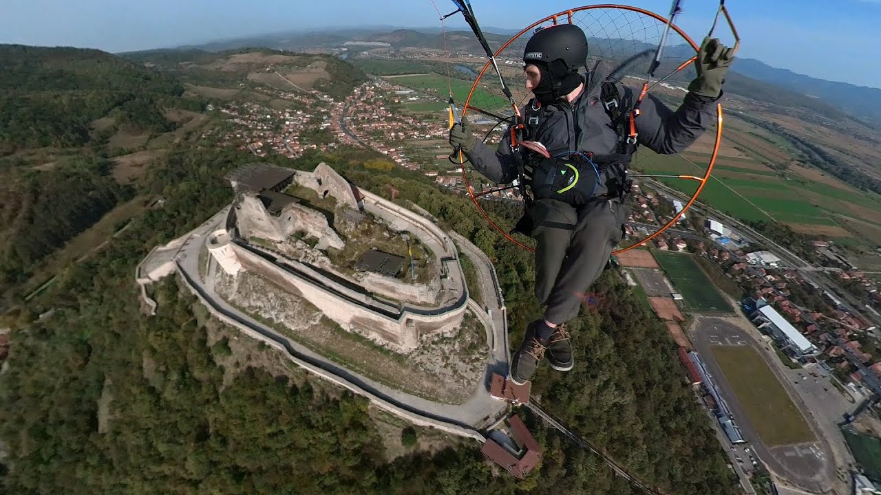 Flying over the Fortress of Deva, Romania - Paramotor flight in strong winds