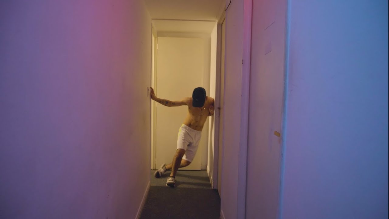 06. CHIKI WANTED -  COMO? (Video Oficial)