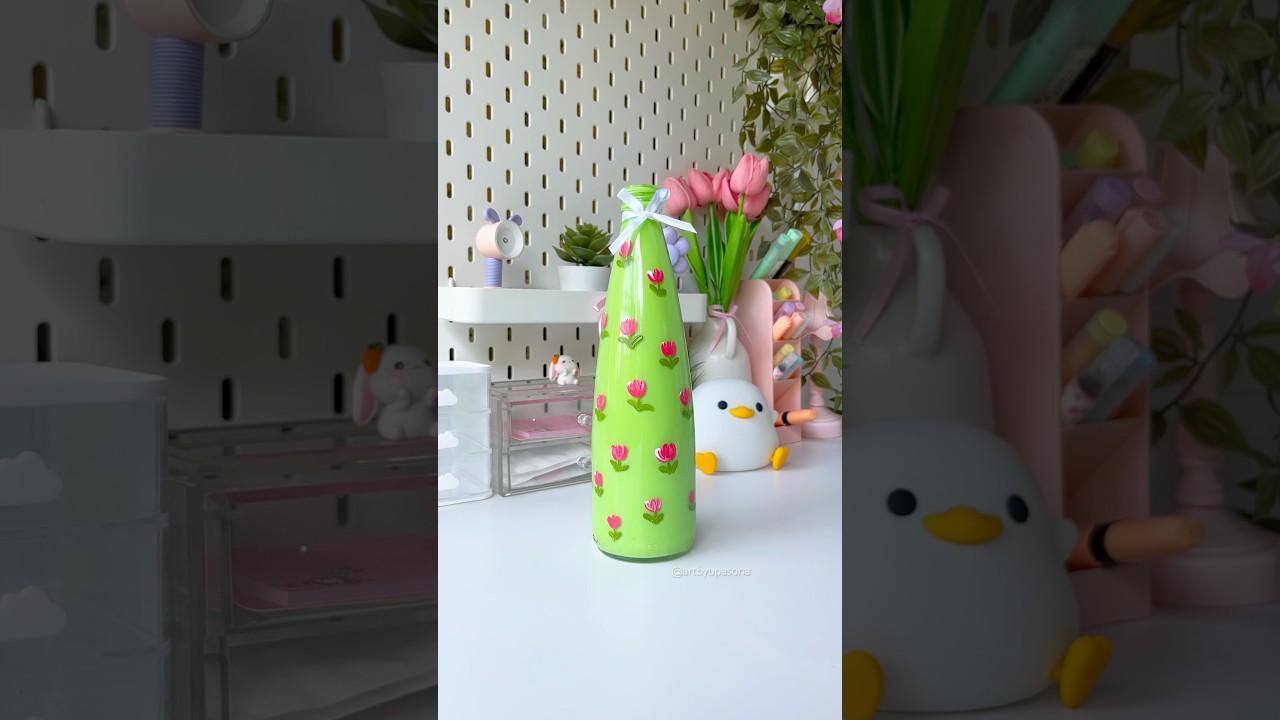 Painting on Glass bottle #diy #shortviral #artshorts #handmade #craftideas #acrylicpainting #craft