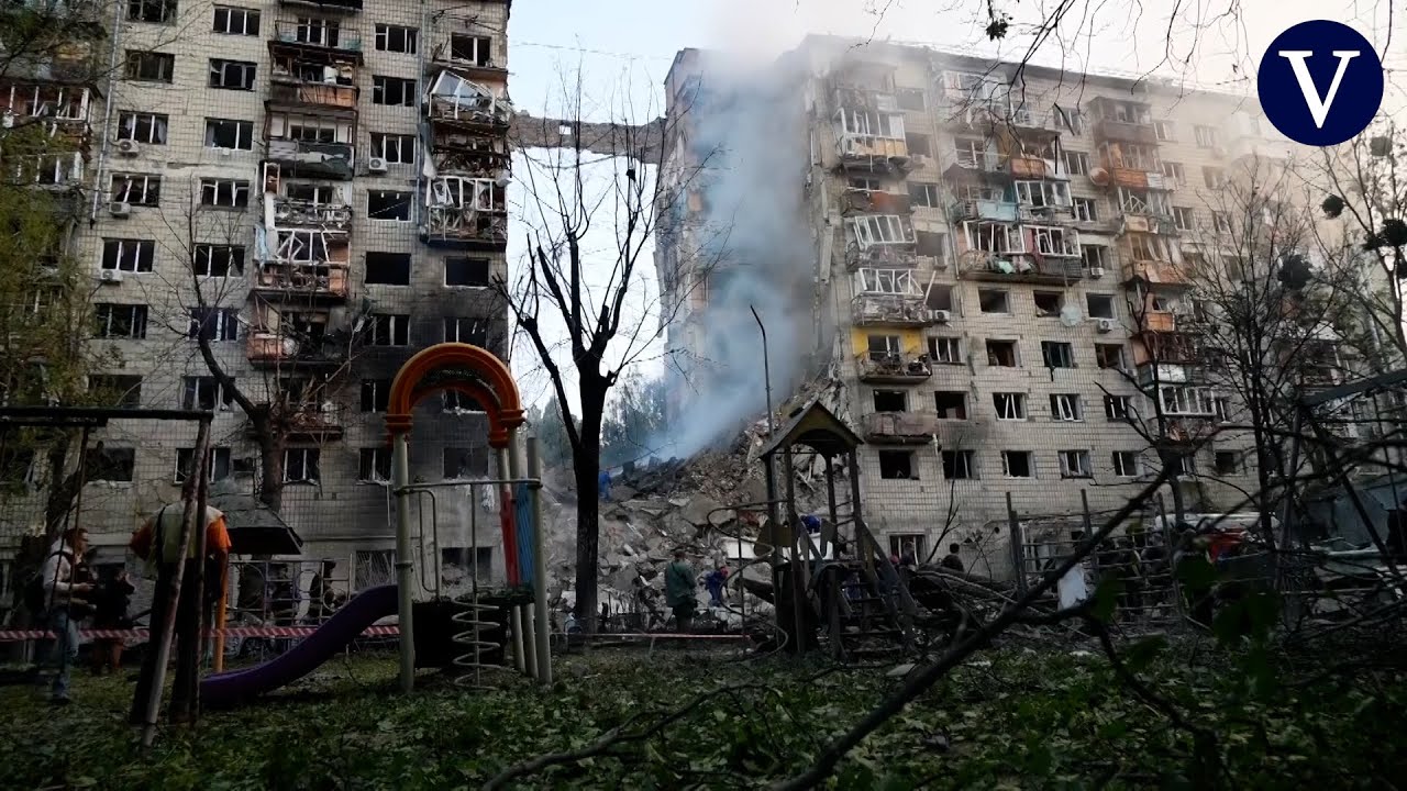 Escenas de devastación tras el último ataque ruso sobre Kyiv