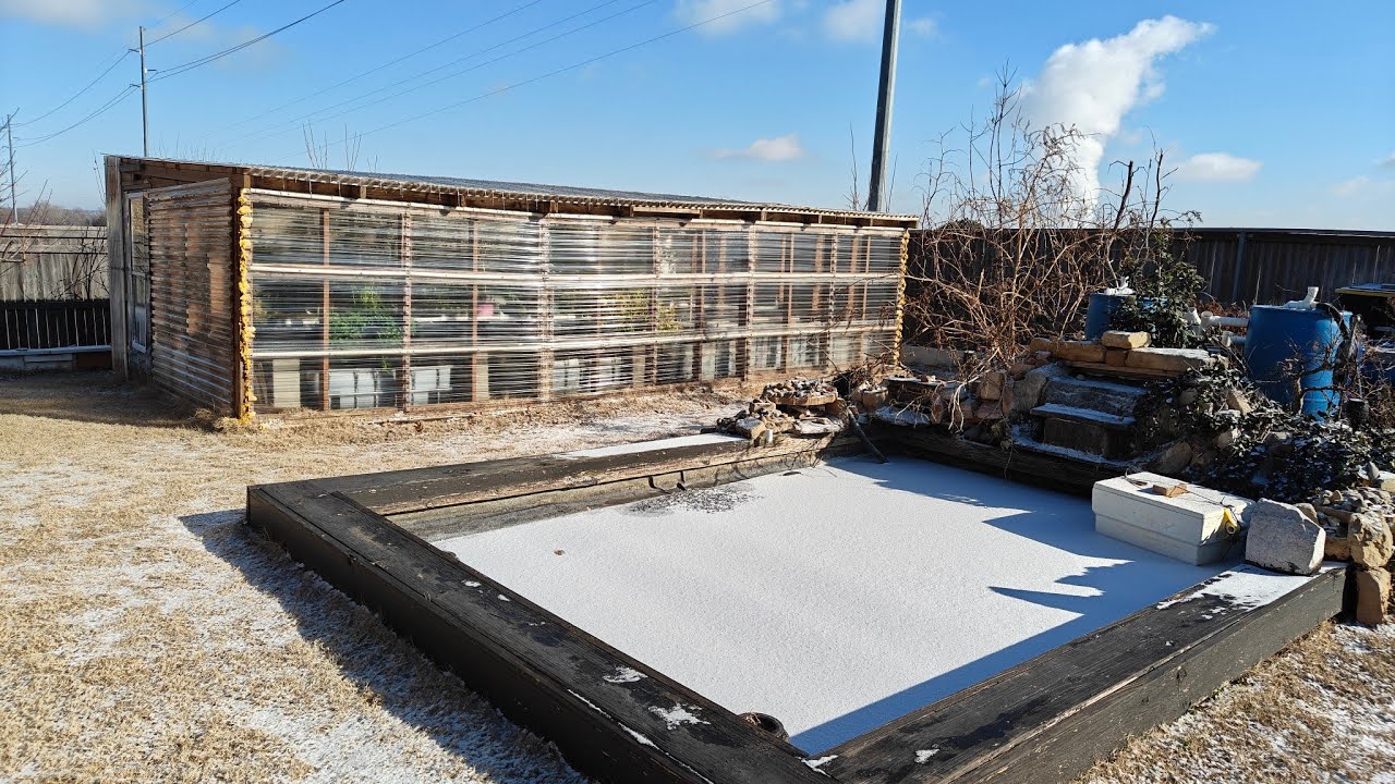EASY METHODS TO HEAT YOUR GREENHOUSE