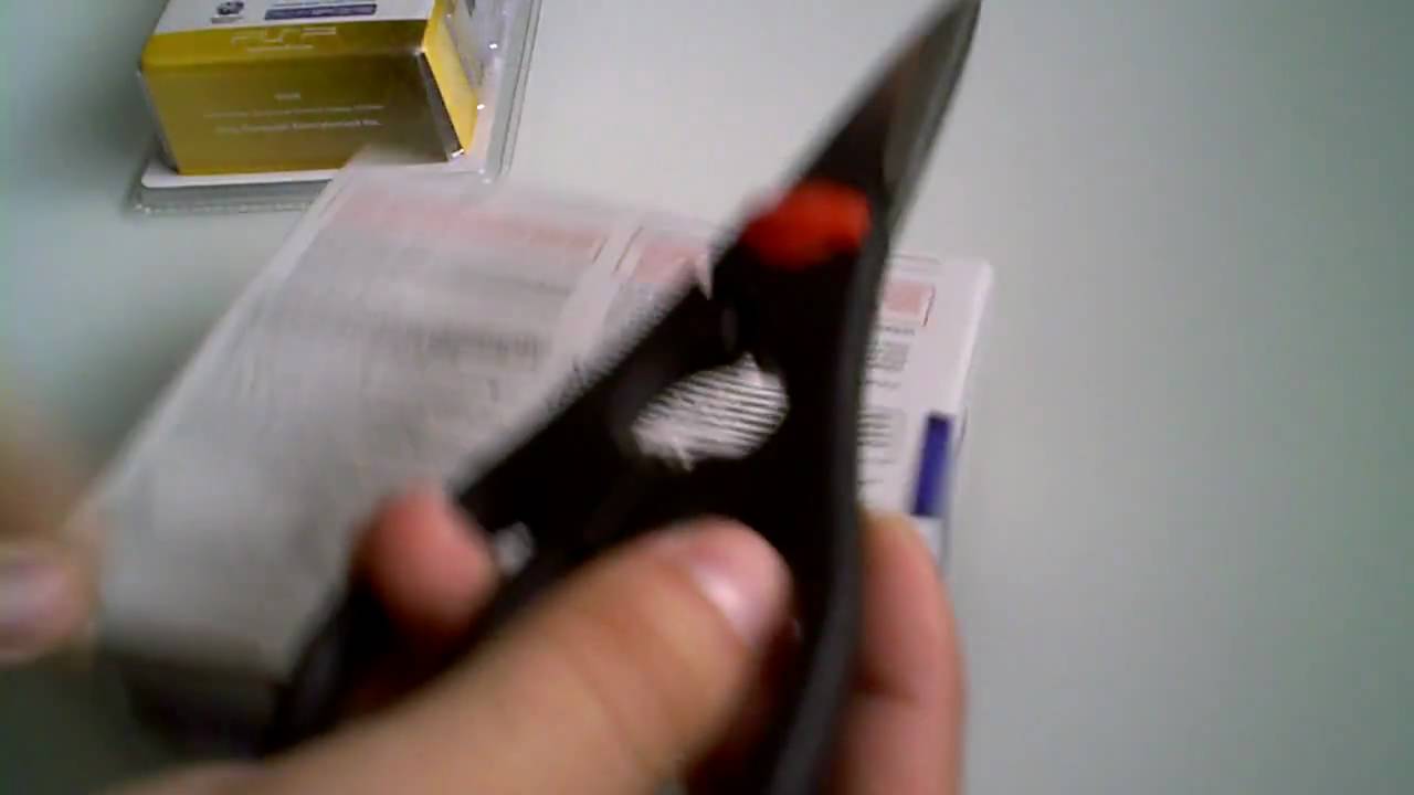 Sony PSP Go Unboxing.