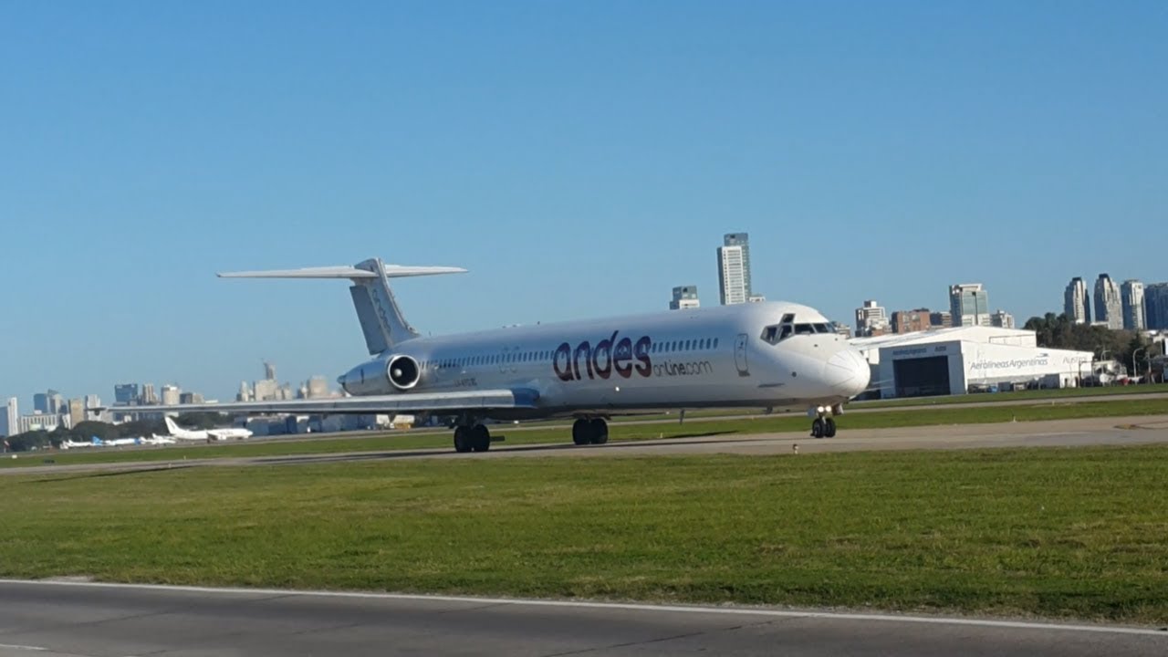 Sunday plane spotting day at Aeroparque Jorge Newbery