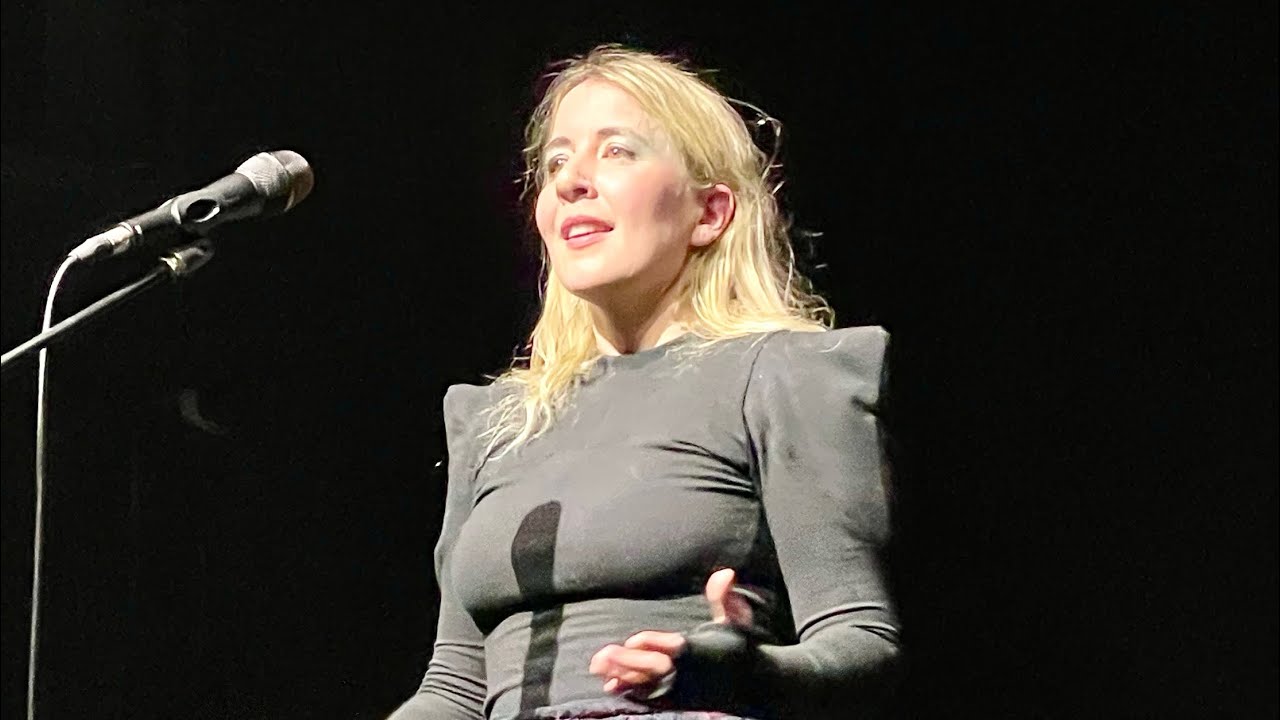 “Lose it “ - Austra Live Concert in Berlin, 2026
